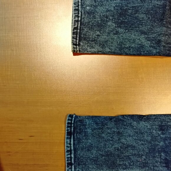 Encrypted Women's Acid Wash Jeans Size 14 - Picture 3 of 8